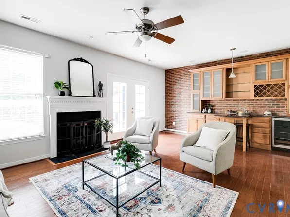 8004 Creekside Village Dr, Mechanicsville, VA 23111