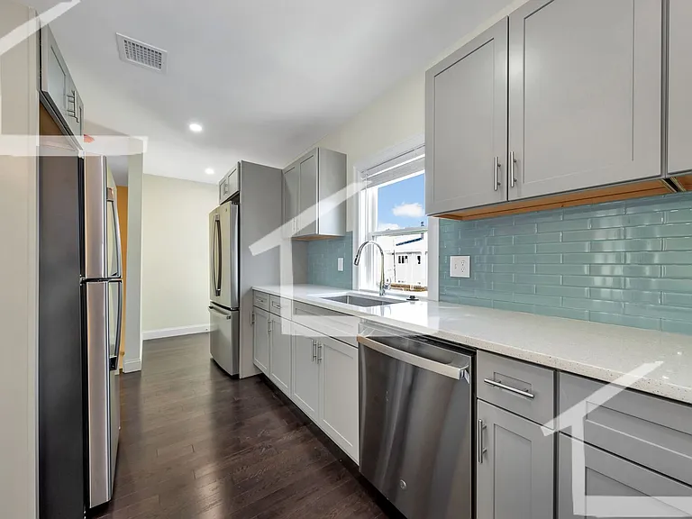 43 Wright Ave #2A — Photo 21