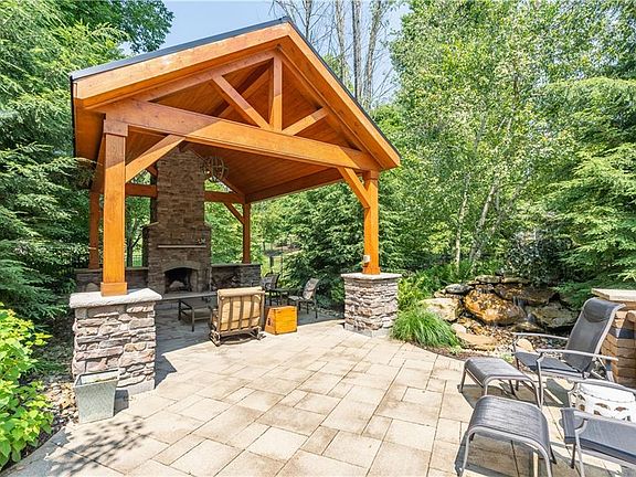 4th image of 8663 Regency Dr NW