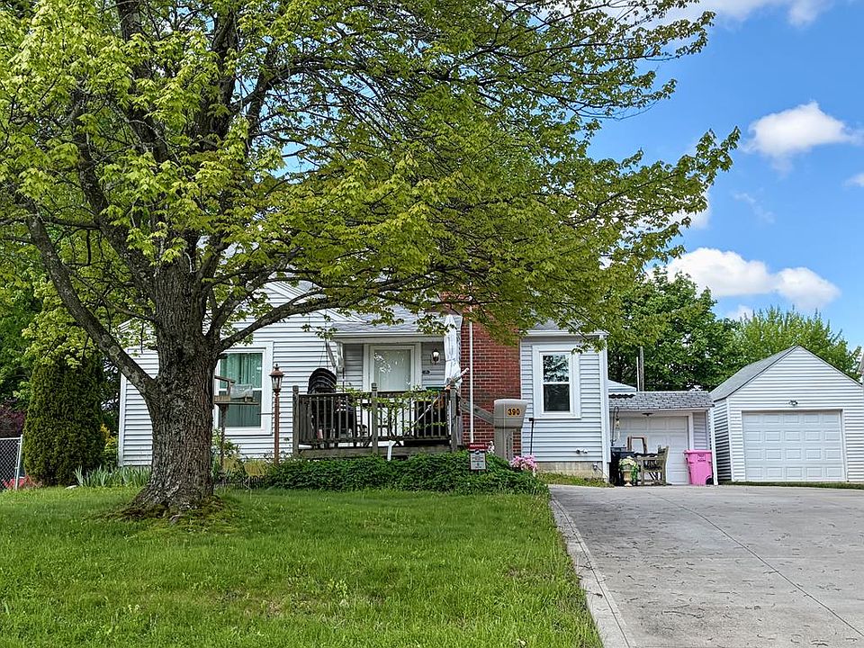 1st image of 390 Fairlawn Ave