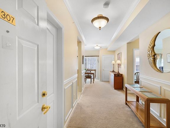 5th image of 375 Rifle Camp Rd #307