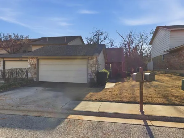 1530 Fall Creek Dr, Edmond, OK 73013