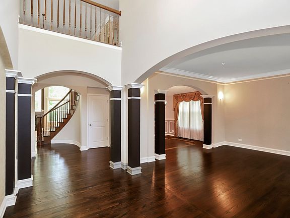 4th image of 5571 Brentwood Dr