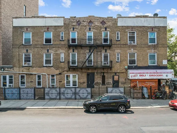 635 Watkins St, Brooklyn, NY 11212