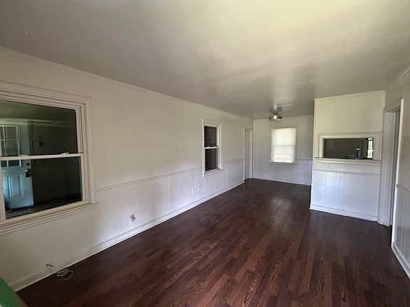 2nd image of 904 N Ball Rd