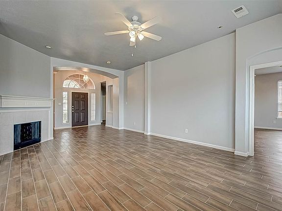 5th image of 3306 Stratford Pointe Dr