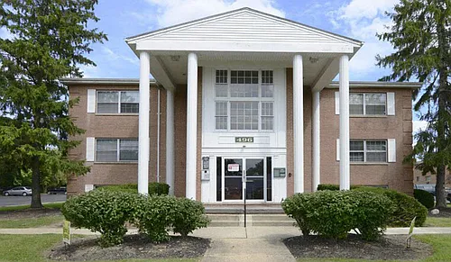 Alexander Hamilton Plaza Apartments Photo 1