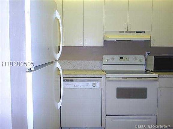 3rd image of 3000 Sunrise Lakes Dr E APT 207