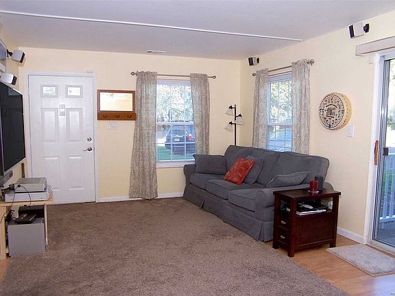 2nd image of 355 Artist Lake Dr