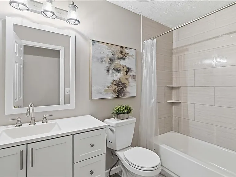 405 Plantation Way — Photo 34