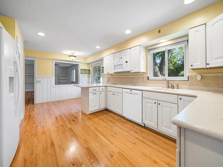 7829 Concord Hills Ln — Photo 9