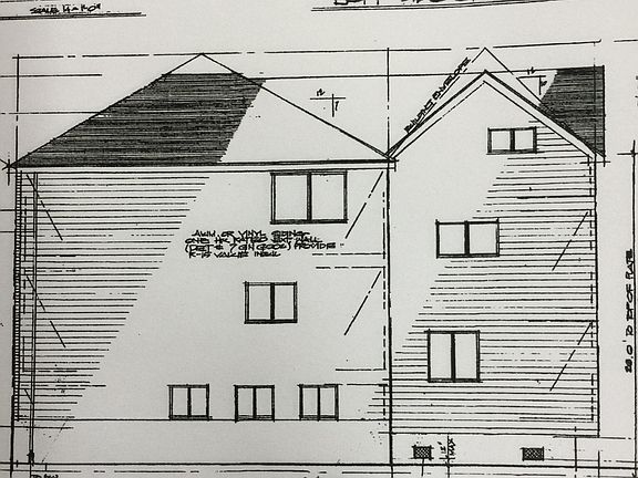 3rd image of 176 Benton Ave