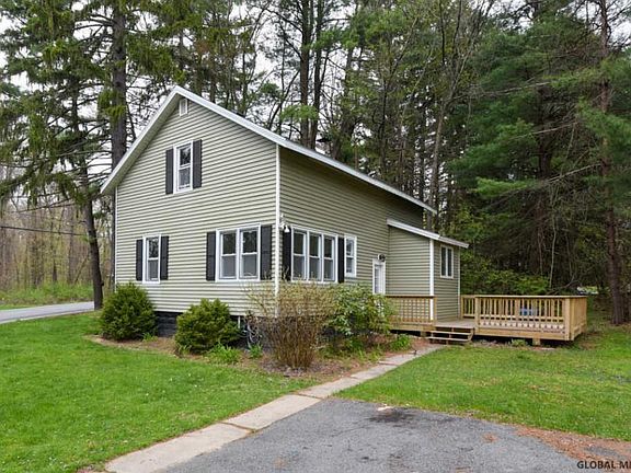 2nd image of 872 Saint Davids Ln