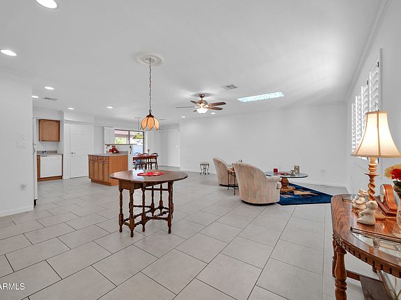 3rd image of 15017 N BOLIVAR Drive
