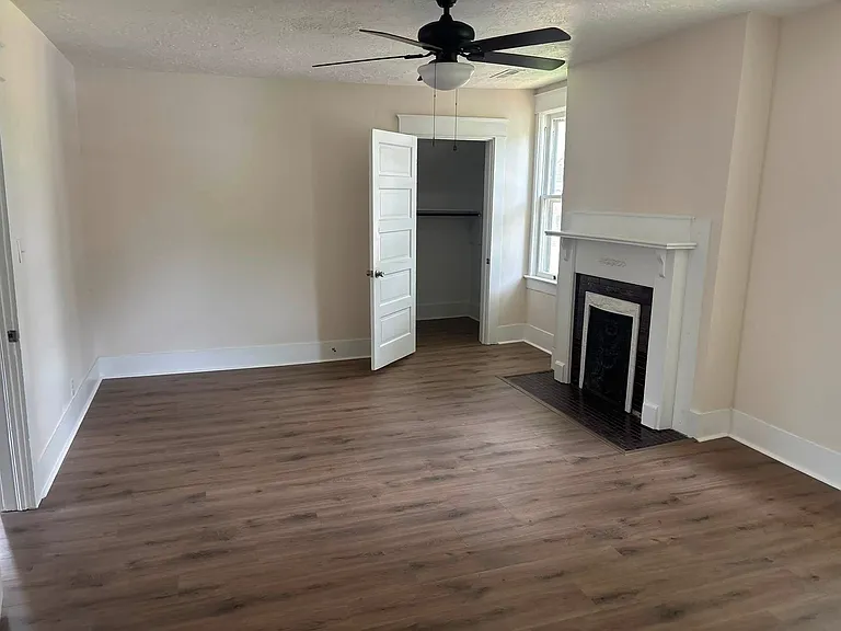 148 Magnolia Ave E — Photo 4