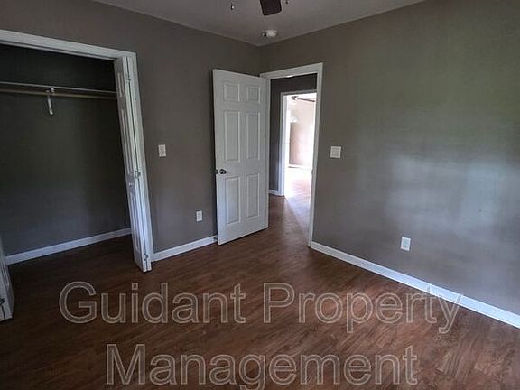 3rd image of 76 Dolphin Ln APT 4A