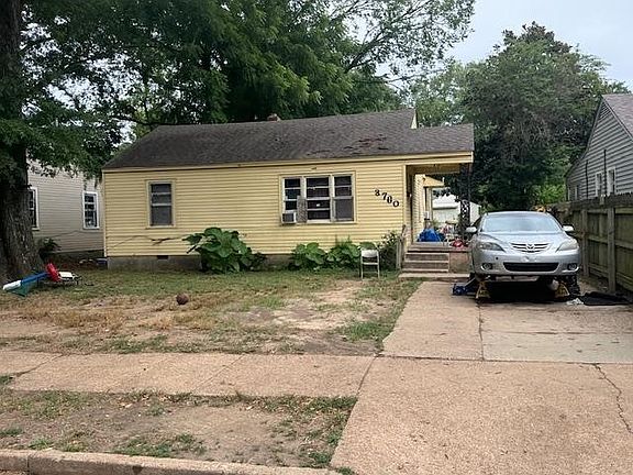 2nd image of 3760 Greenbush Dr