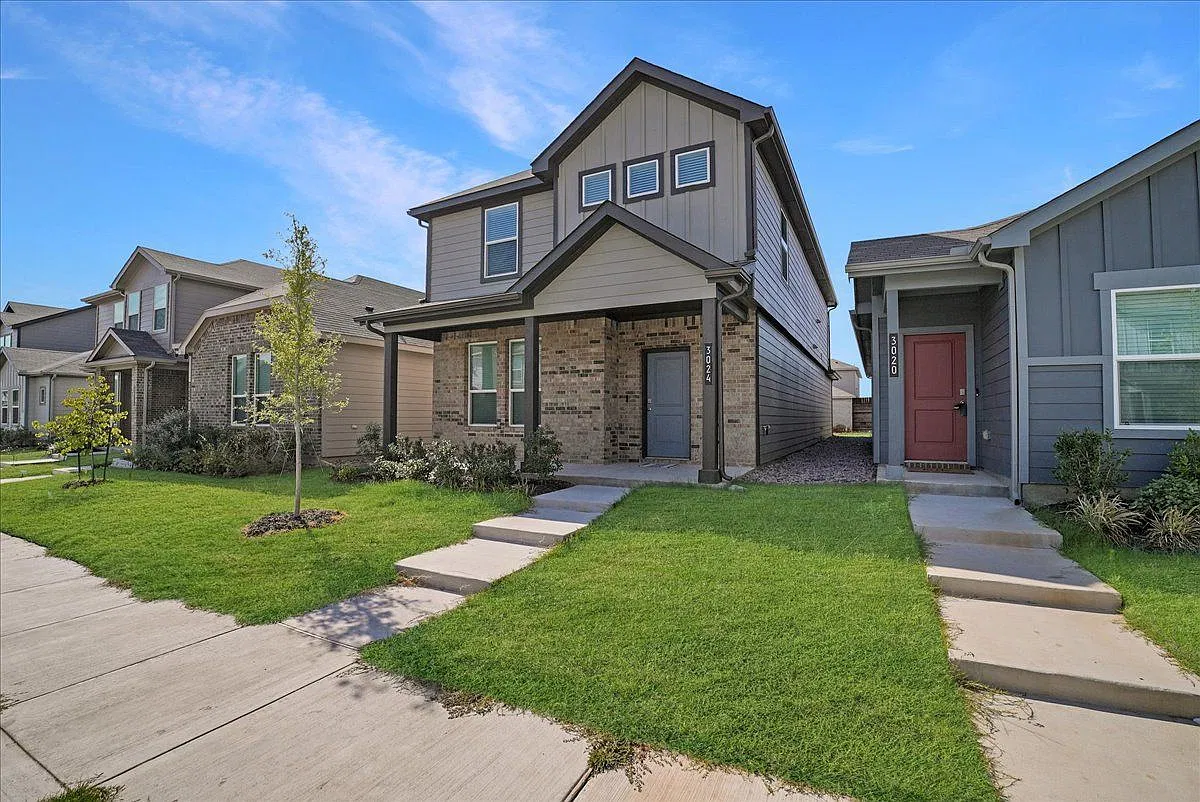 3 bed, 2.5 bath, 1935 sqft, $2,100 — Photo 4