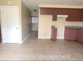 11900 S San Pedro St #11657984, Los Angeles, CA 90061
