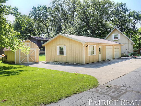2nd image of 4574 E Popell Dr