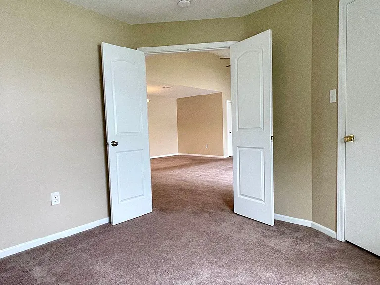 1104 Mews Dr #1104 — Photo 9