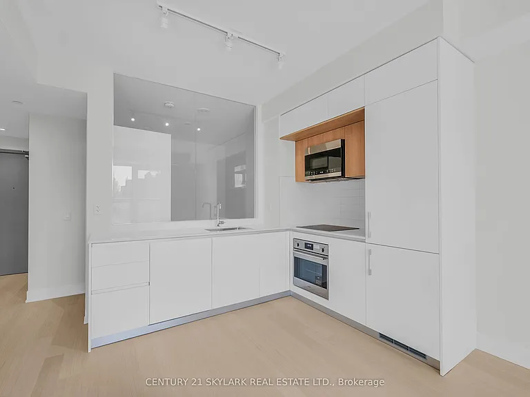 322 Dupont St #206 — Photo 11