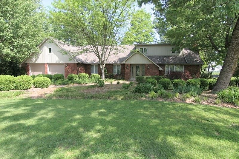 1st image of 1028 Kuebler Pl