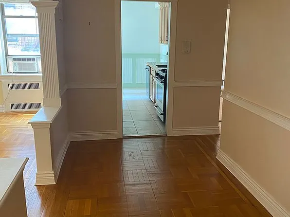 41-09 41st St APT 4D, Sunnyside, NY 11104