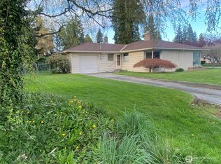 2311 W Parkway Dr, Mount Vernon, WA 98273
