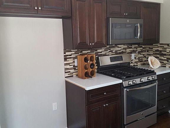 3rd image of 8137 Dart Way