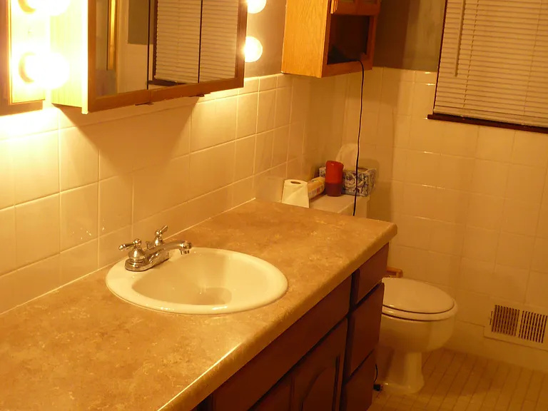 543 Locust St — Photo 11