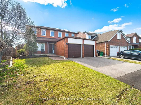 23 Newbury Cres, Brampton, ON L6S 5M3