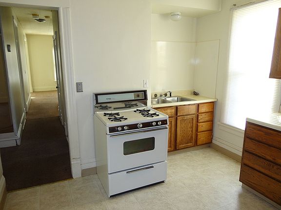 4th image of 510 E Jefferson St