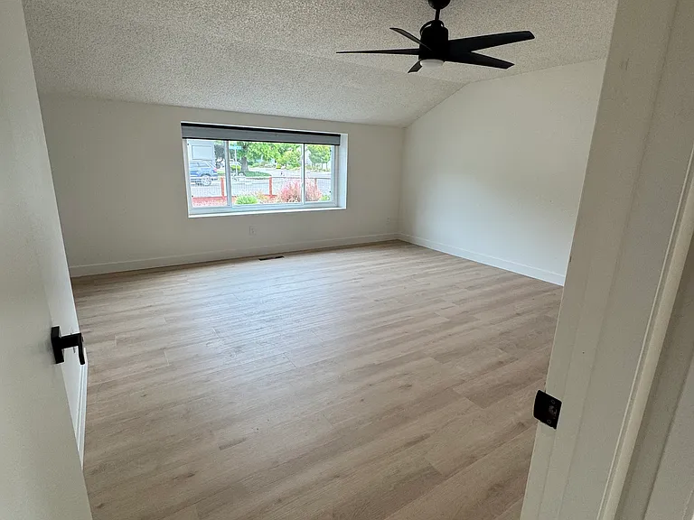 1105 Lanewood Way — Photo 22