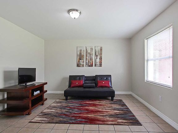 4th image of 3300 Garden Oaks Dr APT A2