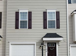 2747 Bears Den Dr, Locust Grove, VA 22508