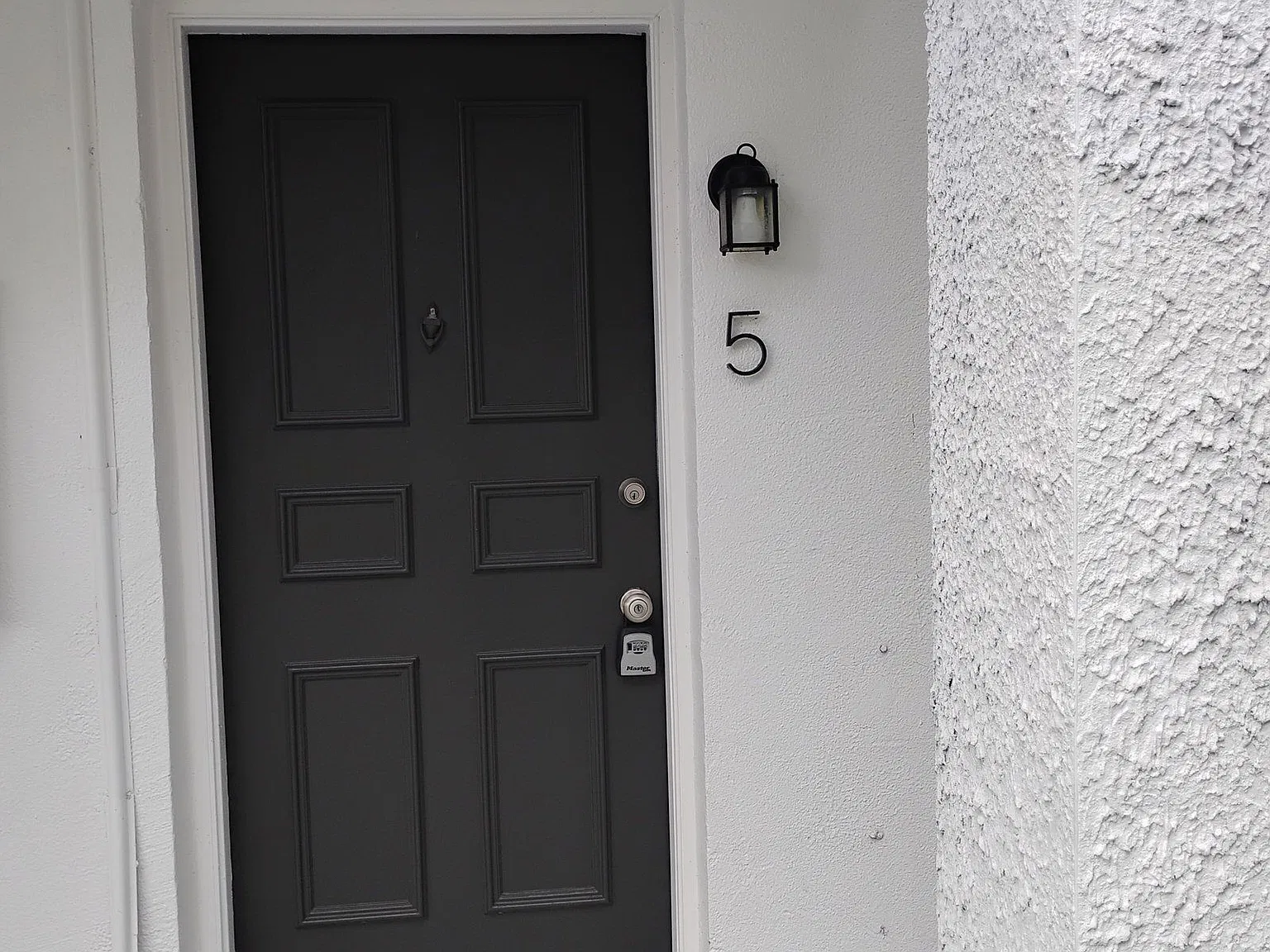 2 bed, 1.0 bath, 800 sqft, $1,425 — Photo 1