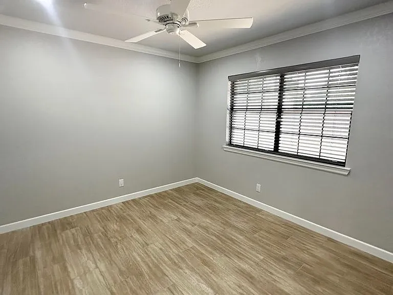 2302 Wydewood Dr — Photo 10
