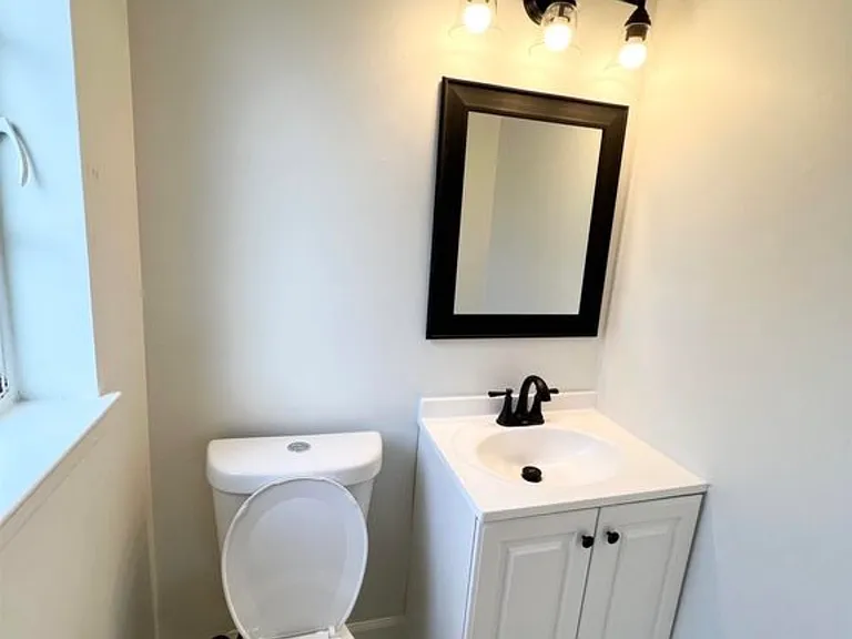 4238 Cherrydale Ave — Photo 7