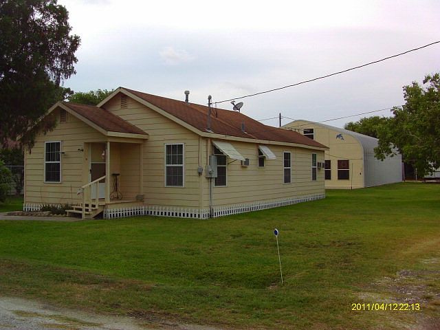 1st image of 205 E Houston Ave