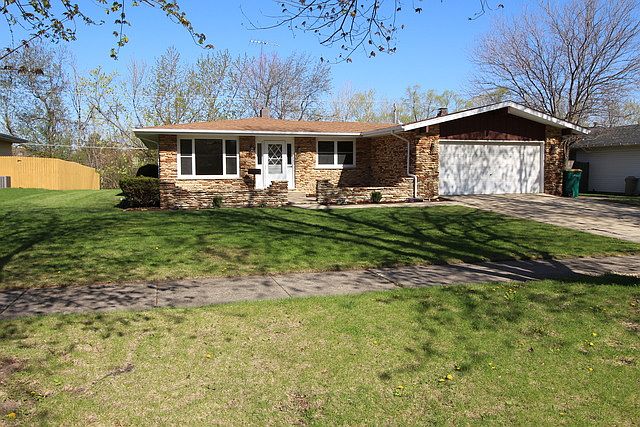 1st image of 1313 Brentwood Pl