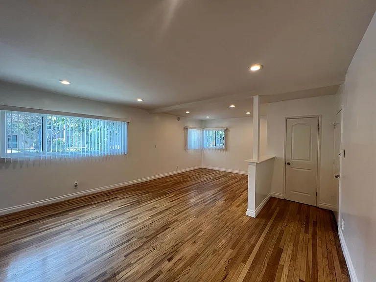 1024 Pico Blvd — Photo 2
