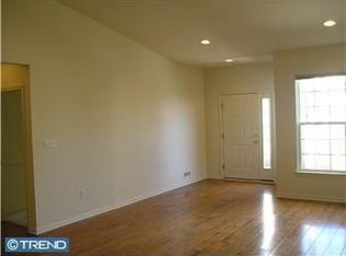 158 Shady Brook Dr, Langhorne, PA 19047