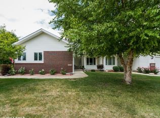 5050 Cleburne Ct, Pleasant Hill, IA 50327