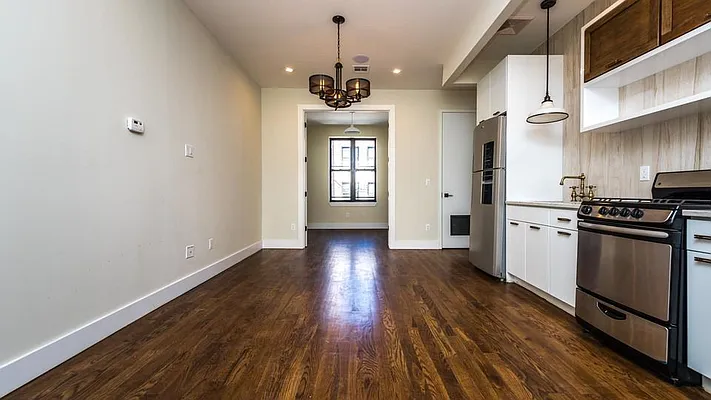 Rented by Nooklyn NYC LLC | media 19