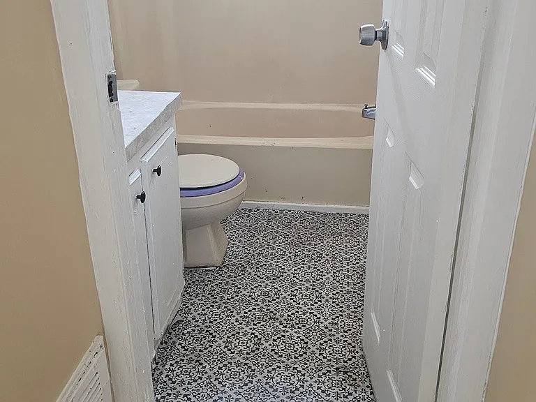 3580 Green Acre Way — Photo 5