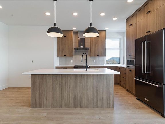 4th image of 201 Dogwood Dr #502