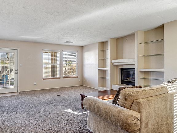 3rd image of 1930 Amor Dr NW