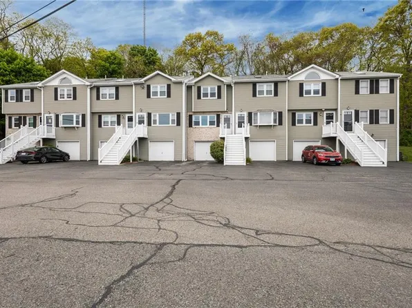 47 Morgan Ave APT 29, Johnston, RI 02919