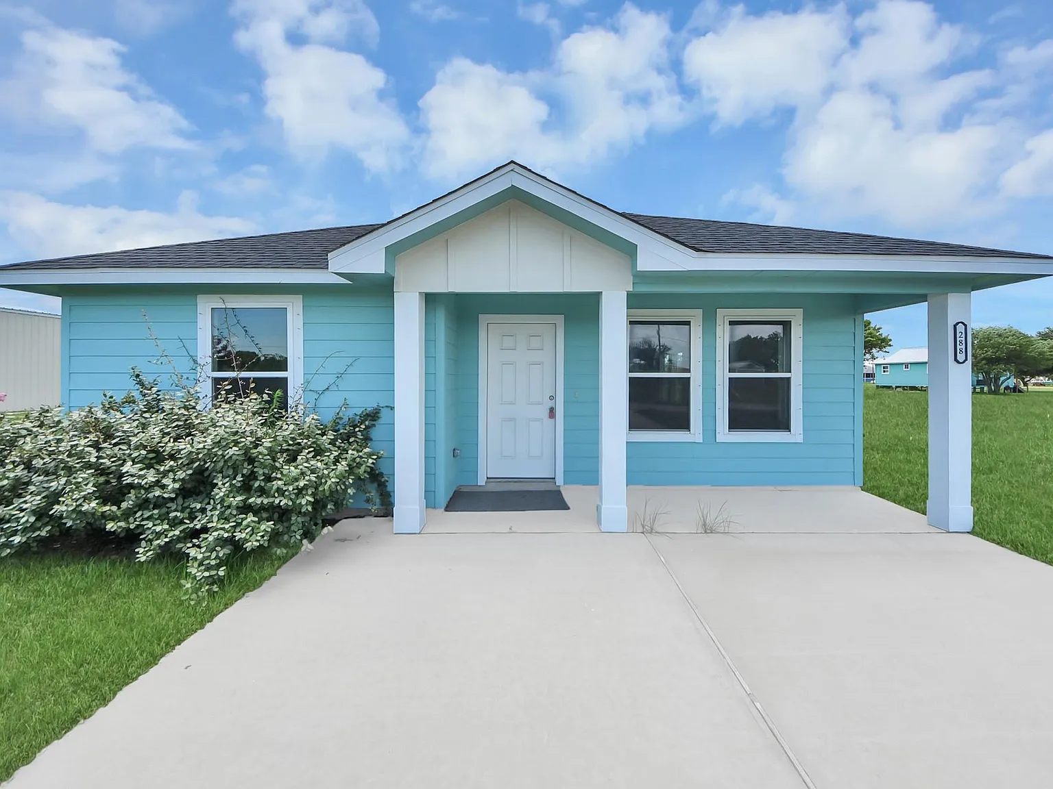 3 bed, 2.0 bath, $1,850 — Photo 2